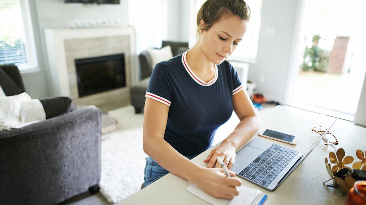 I’m a Financial Expert: 4 Reasons I’m in Favor of ‘No Buy July’