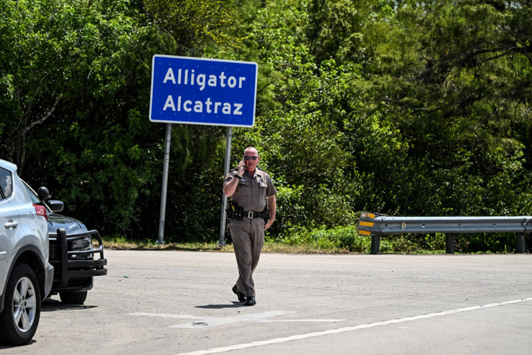 Mexico Issues Travel Warning After Tourists Detained and Jailed in Florida Without Trial