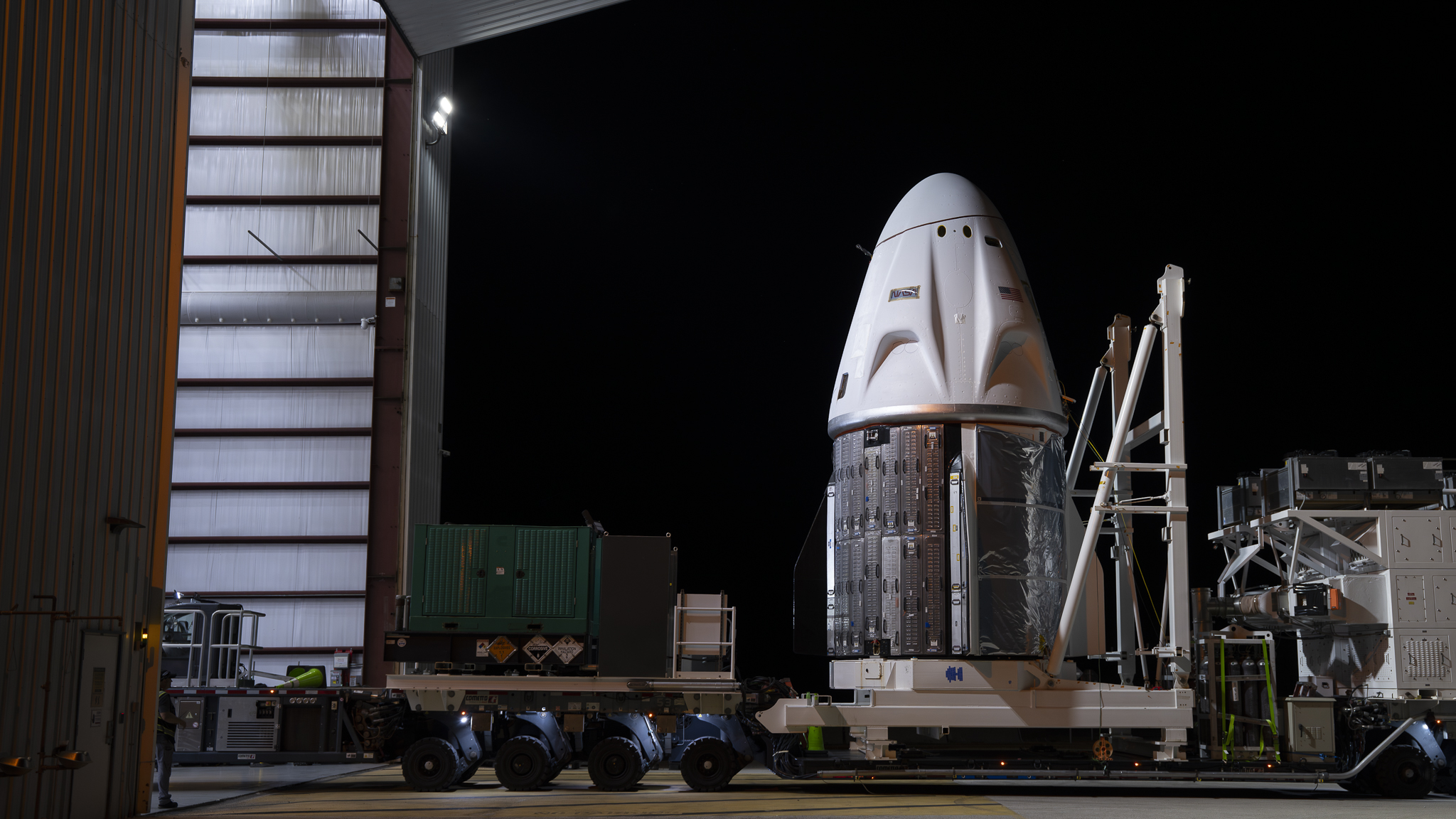 SpaceX Crew Dragon capsule 'Endeavour' arrives at pad ahead of July 31 astronaut launch (photos)