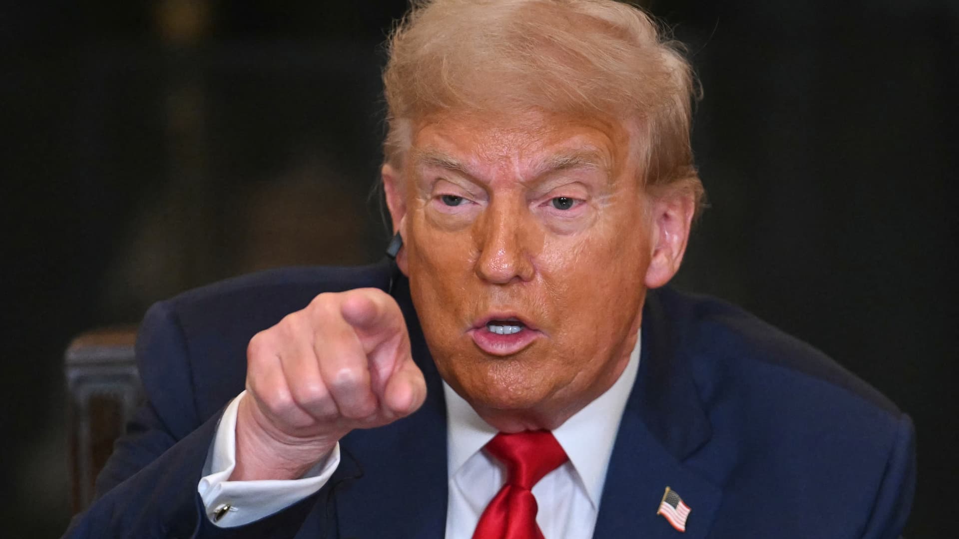 Trump announces 50% tariff on Brazil in retaliation for Bolsonaro trial, trade deficit