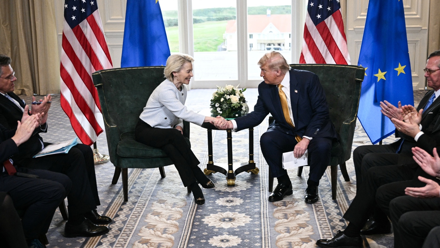 Trump lowers EU tariff to 15% after meeting with von der Leyen in Scotland
