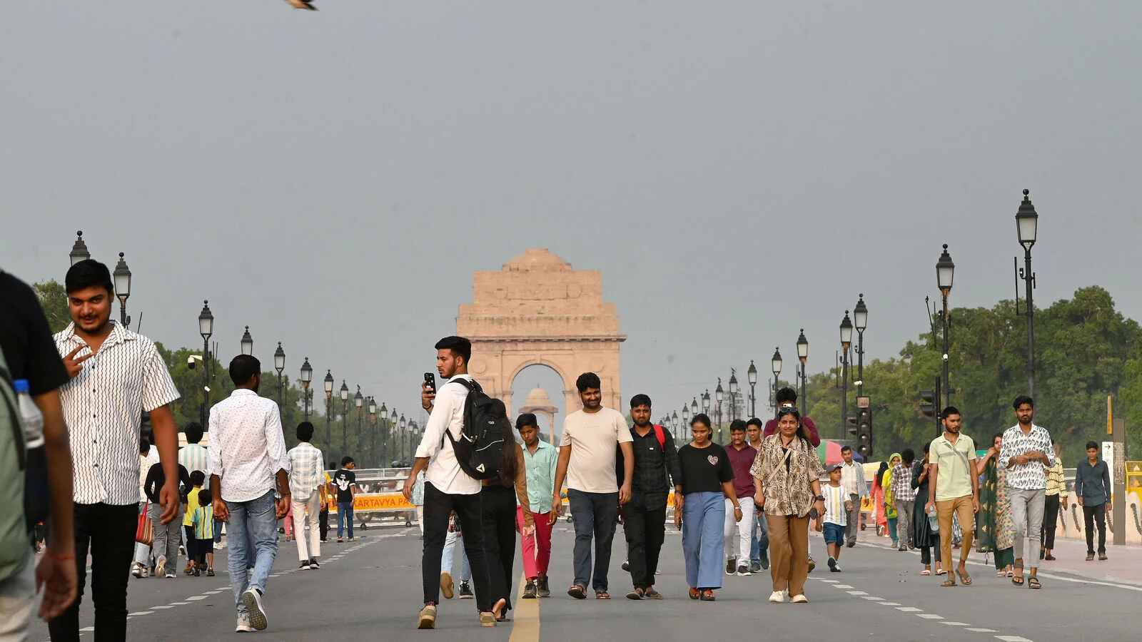 Delhi-NCR sees sudden change in weather, fresh spells of rain likely