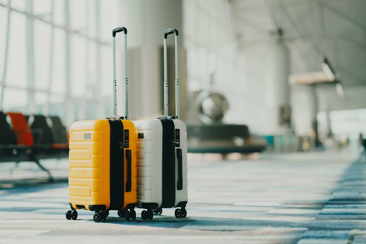 Frequent Flyers Swear By This 1 Travel Essential For Avoiding Lost Luggage