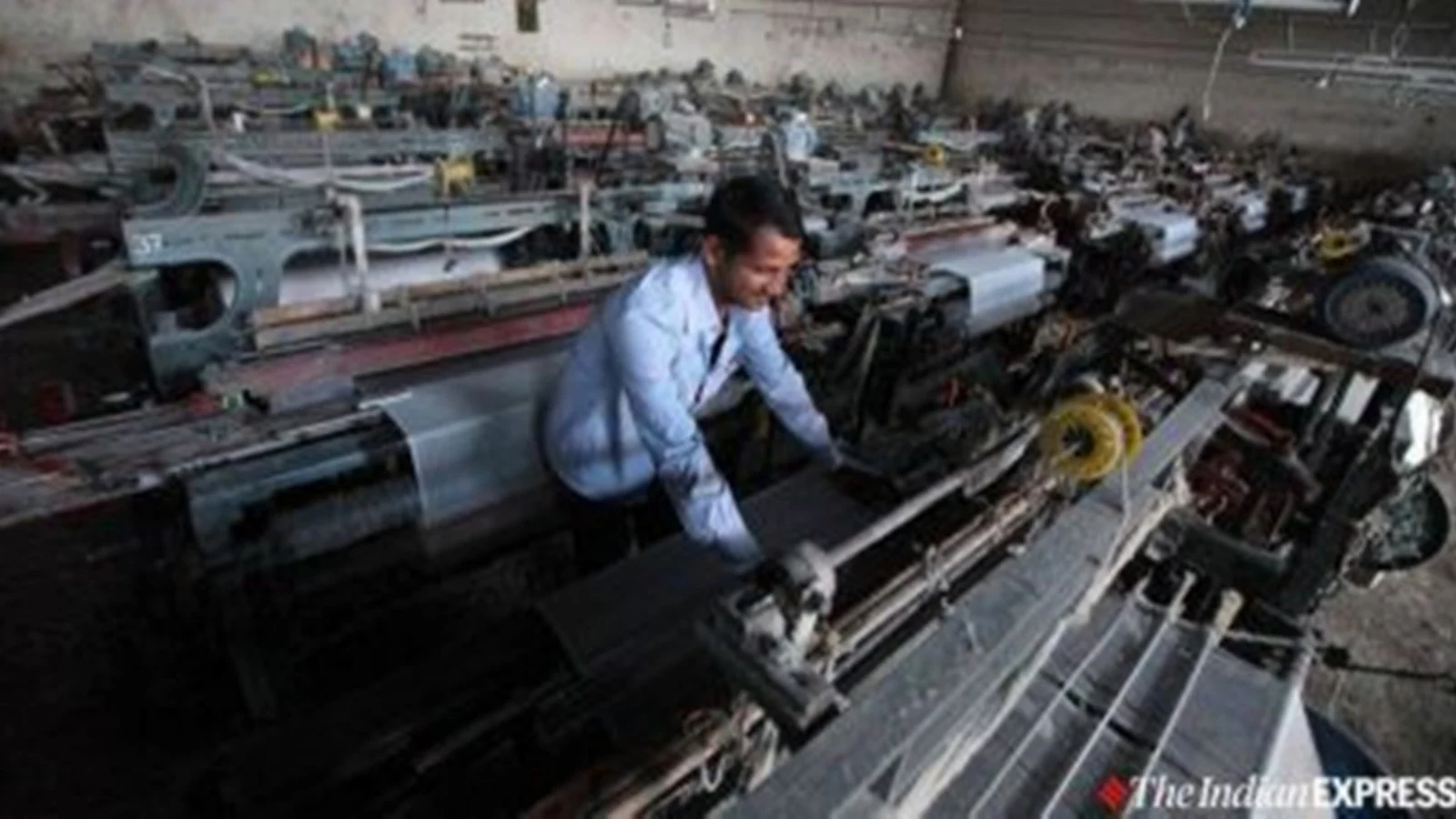 With US their key market, worried apparel exporters seek Govt help