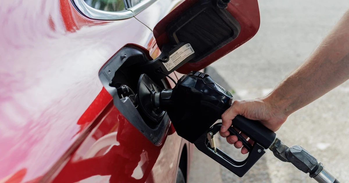 Holiday Travel Gets a Boost From Lowest Gas Prices in Years