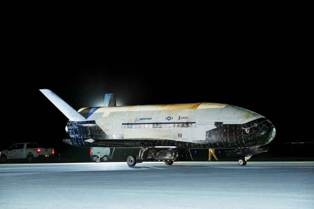Secretive mini space shuttle set for Space Coast launch; late-night sonic boom possible