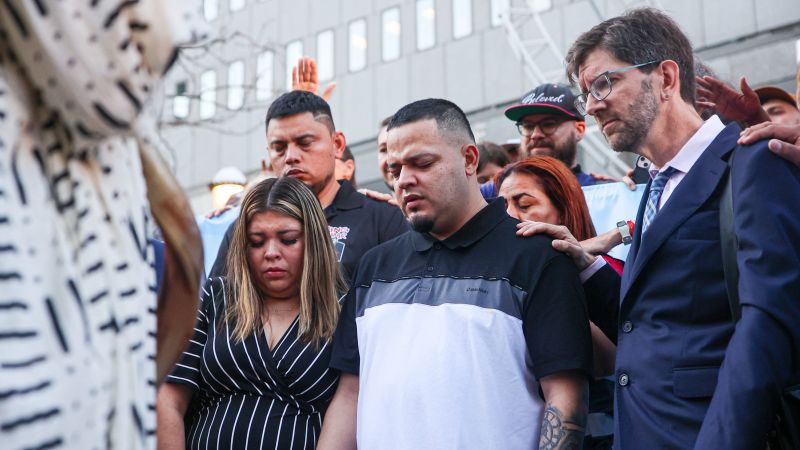 Abrego Garcia’s attorneys ask judge to block Trump administration officials from making negative pub