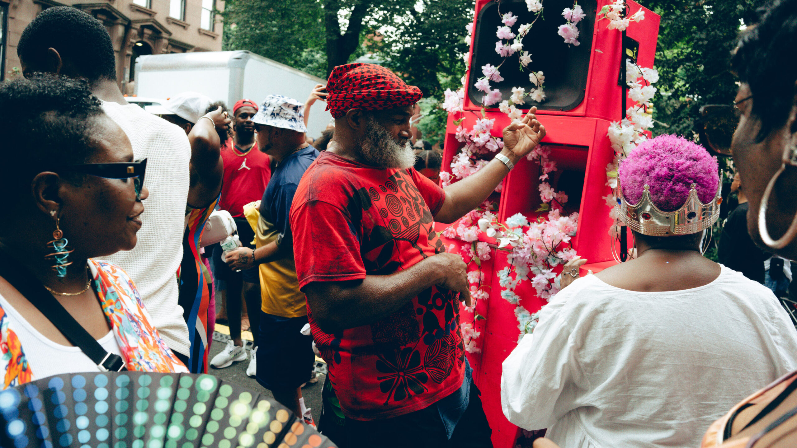 What’s Loud, Pink and Drawing New Yorkers Together?