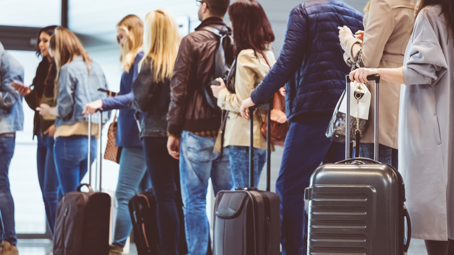 This is the 'No. 1 reason' to buy the early boarding upgrade, travel expert says