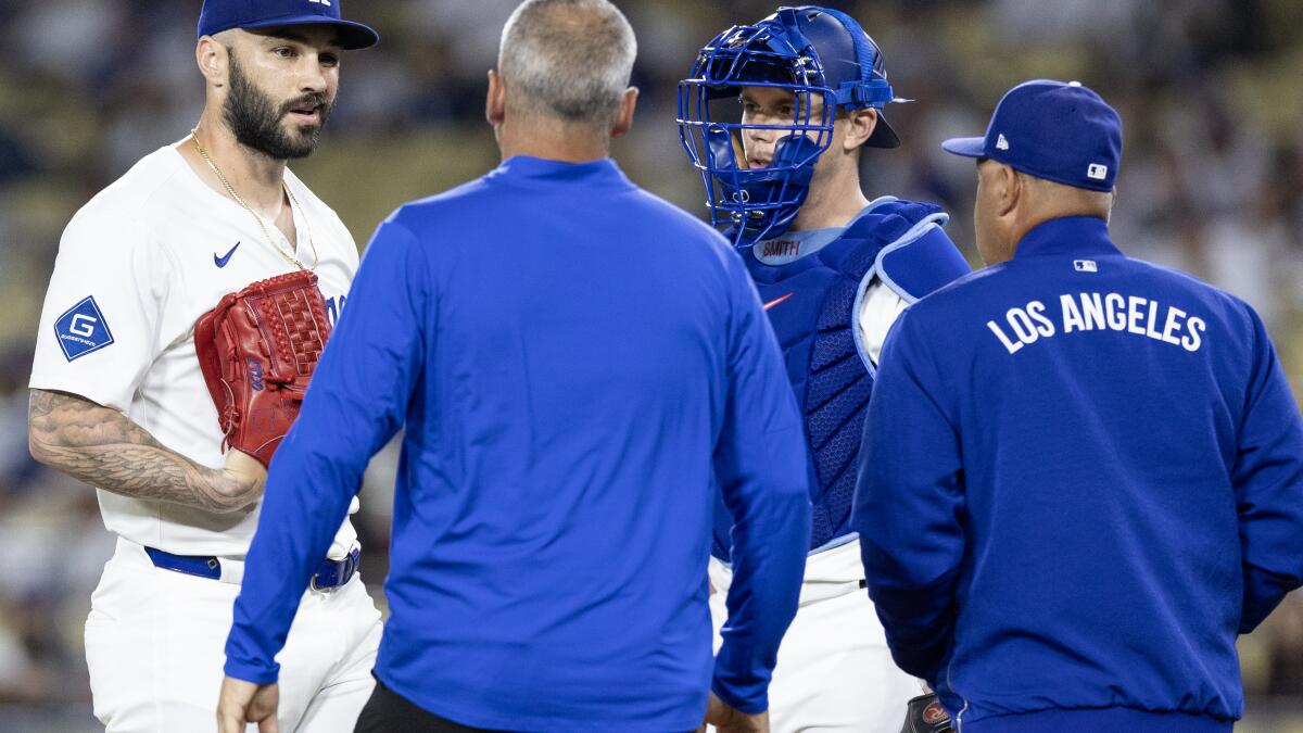 Letters to Sports: Why did the Dodgers keep their hands in pockets at trade deadline?