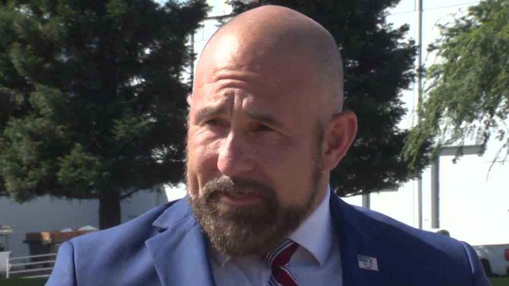 Florida lieutenant governor personally retrieves suspect in triple turnpike killing, criticizes CA