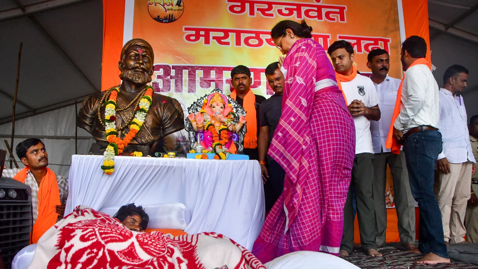 ‘Even if Fadnavis government fires bullets’: Maratha quota activist Manoj Jarange vows to continue h