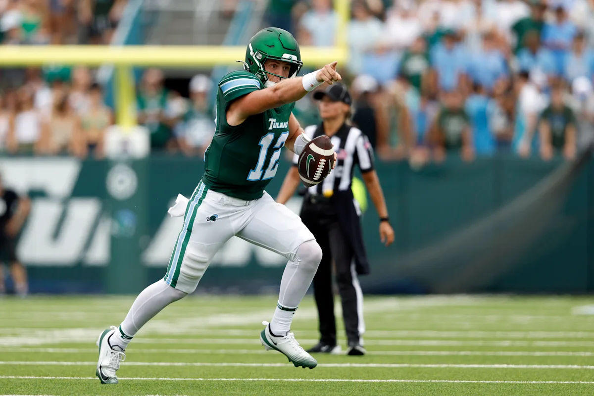 Tulane coach says Northwestern denied team's request to wear white jerseys to honor 2005 Green Wave