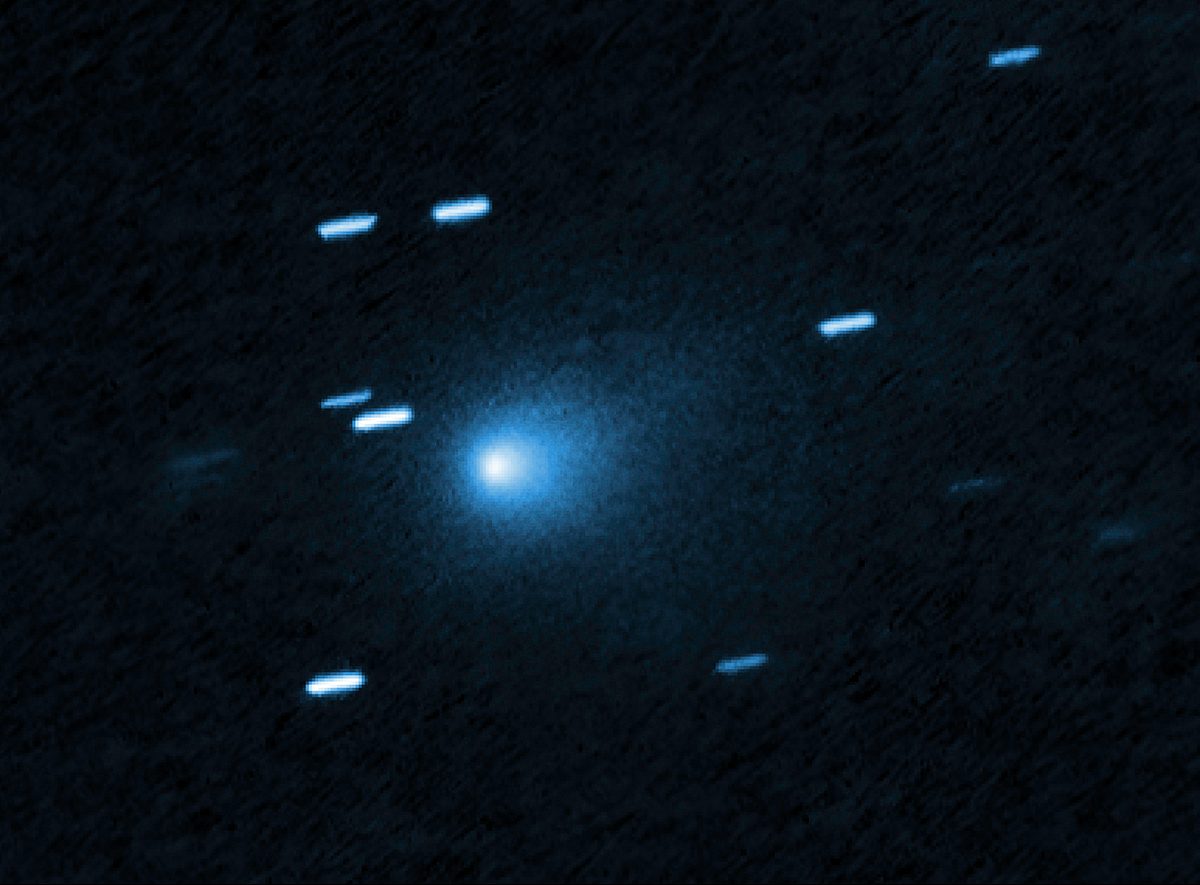 Alien craft or no? Interstellar visitor may be producing its own light, says Harvard University scientist | BBC Sky at Night Magazine