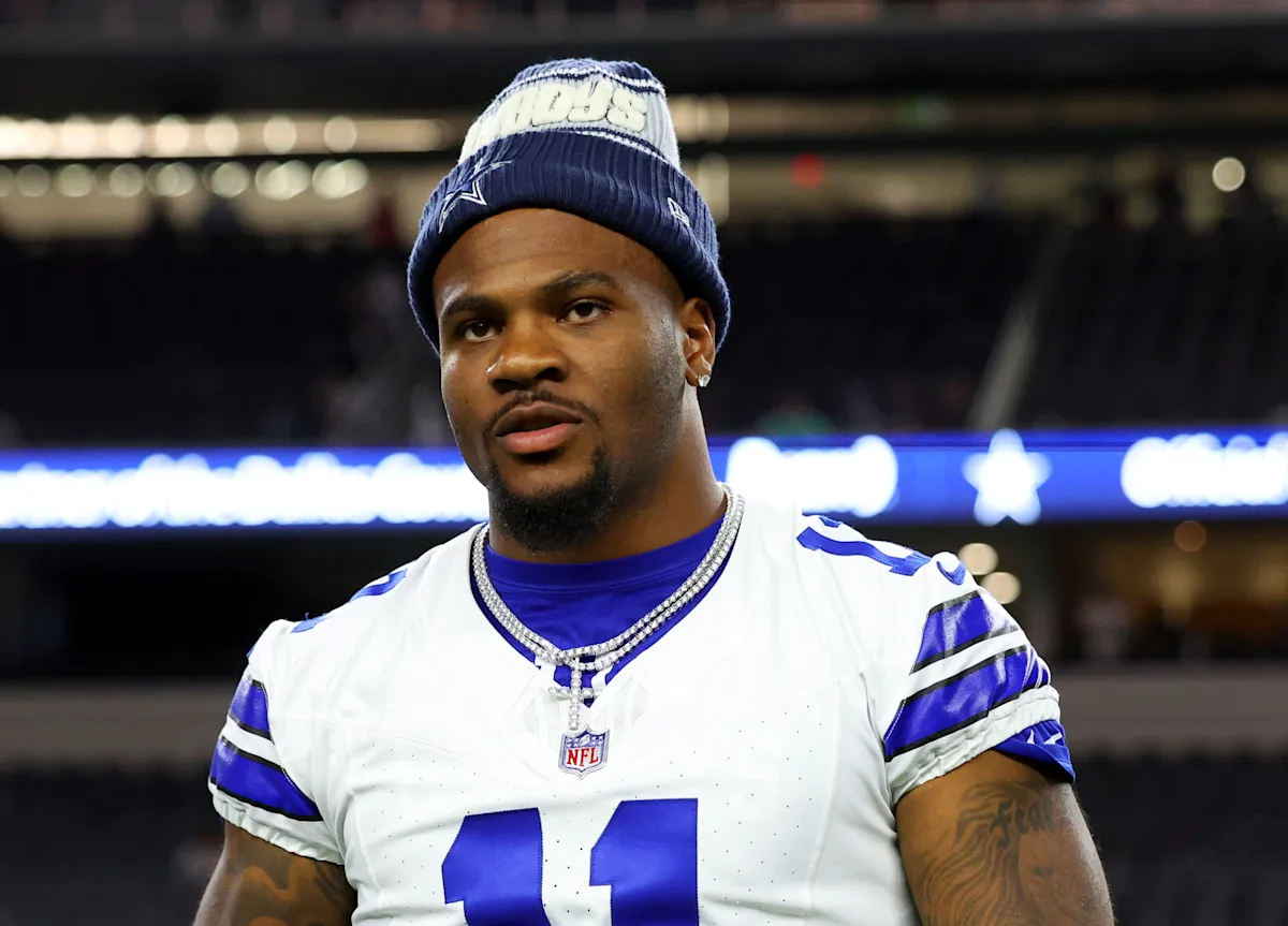 Jerry Jones says he won't trade Micah Parsons amid stalled contract talks: 'Any talk of trading is BS'