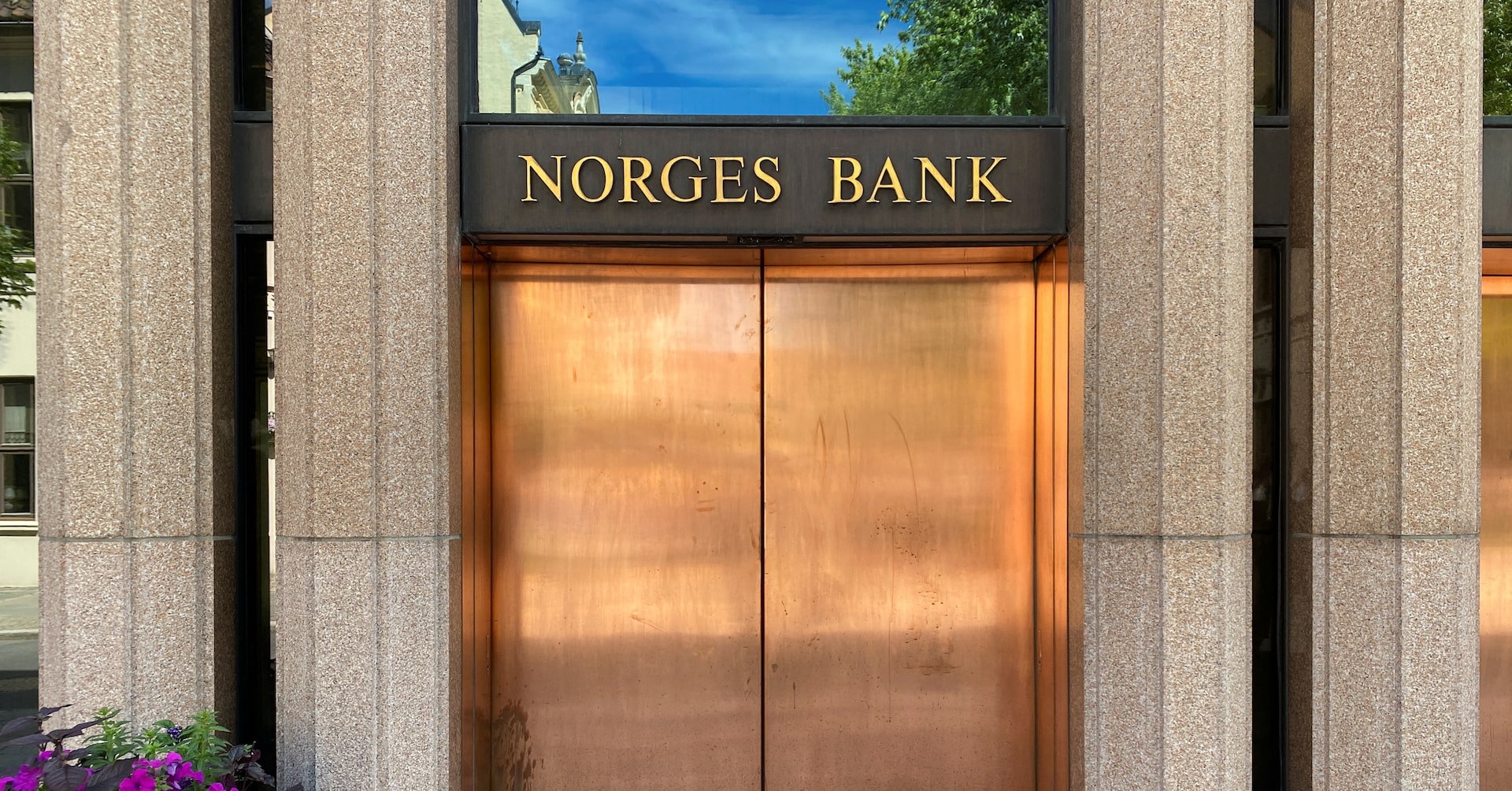 Norway's giant fund in election crosshairs over Israel investments