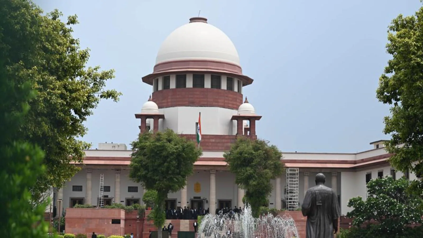 Supreme Court orders seizure of high court steno’s diary to check date of order