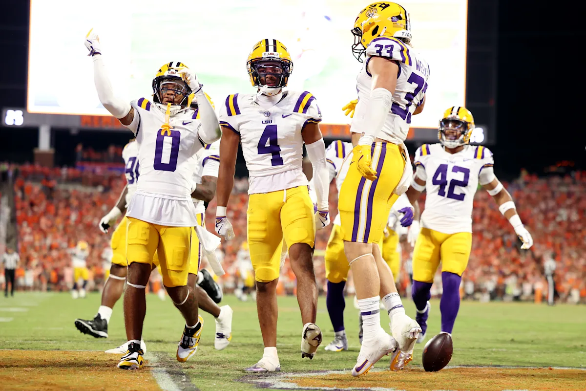 College football Week 1 scores: LSU tops Clemson