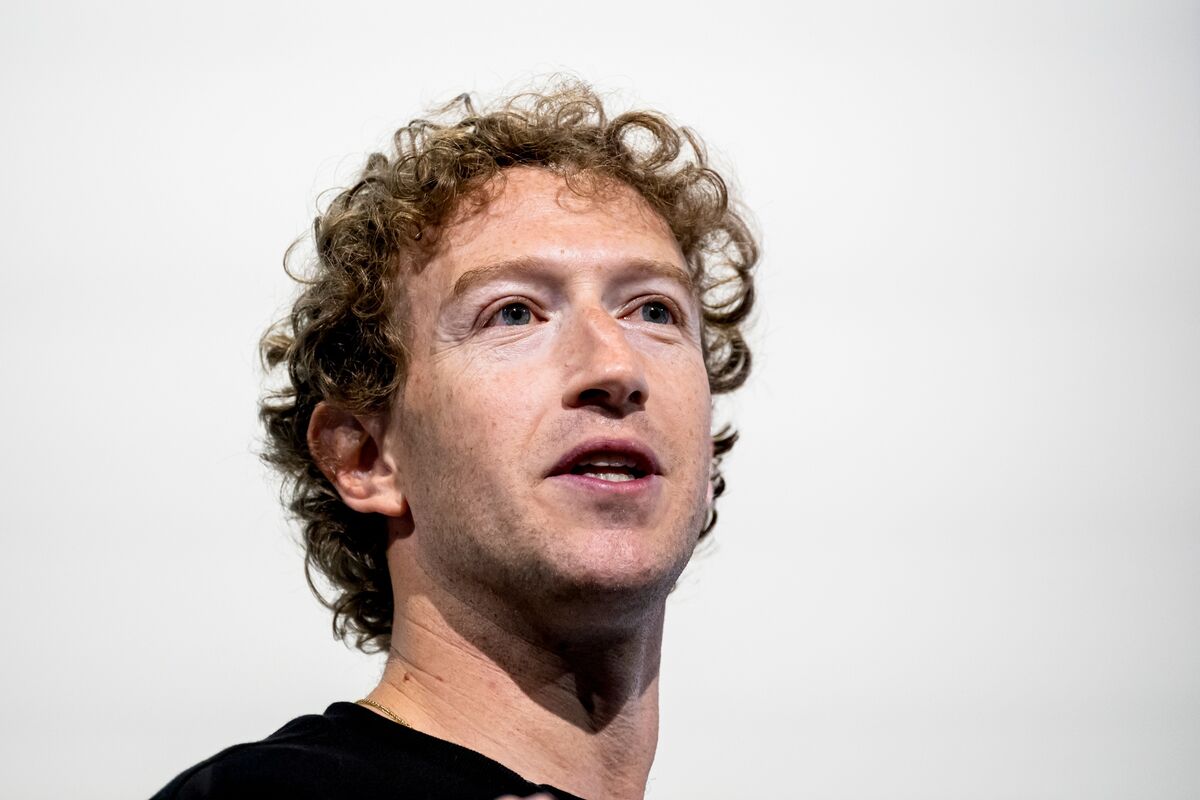 Musk Tried to Enlist Zuckerberg to Help Finance Bid for OpenAI