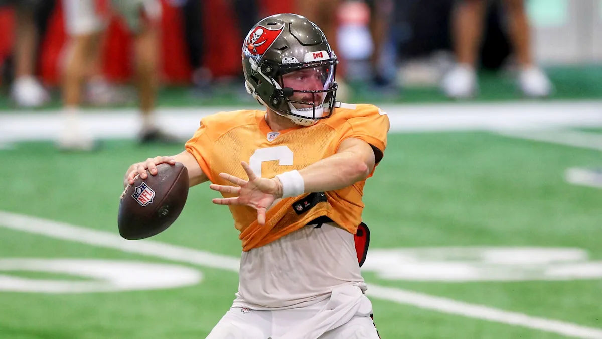 Report: Baker Mayfield day-to-day with a hand contusion