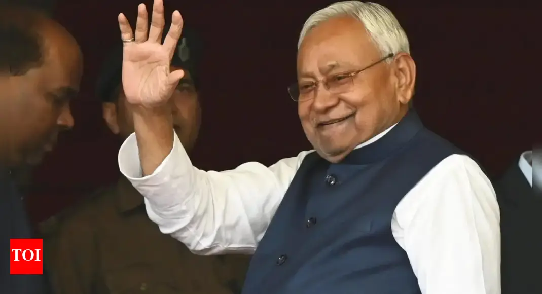 Bihar polls: Nitish Kumar rolls out fresh sop; education workers' pay increased | India News