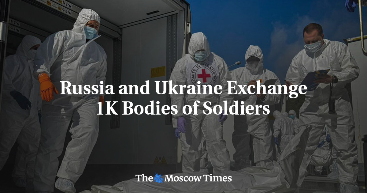 Russia and Ukraine Exchange 1K Bodies of Soldiers