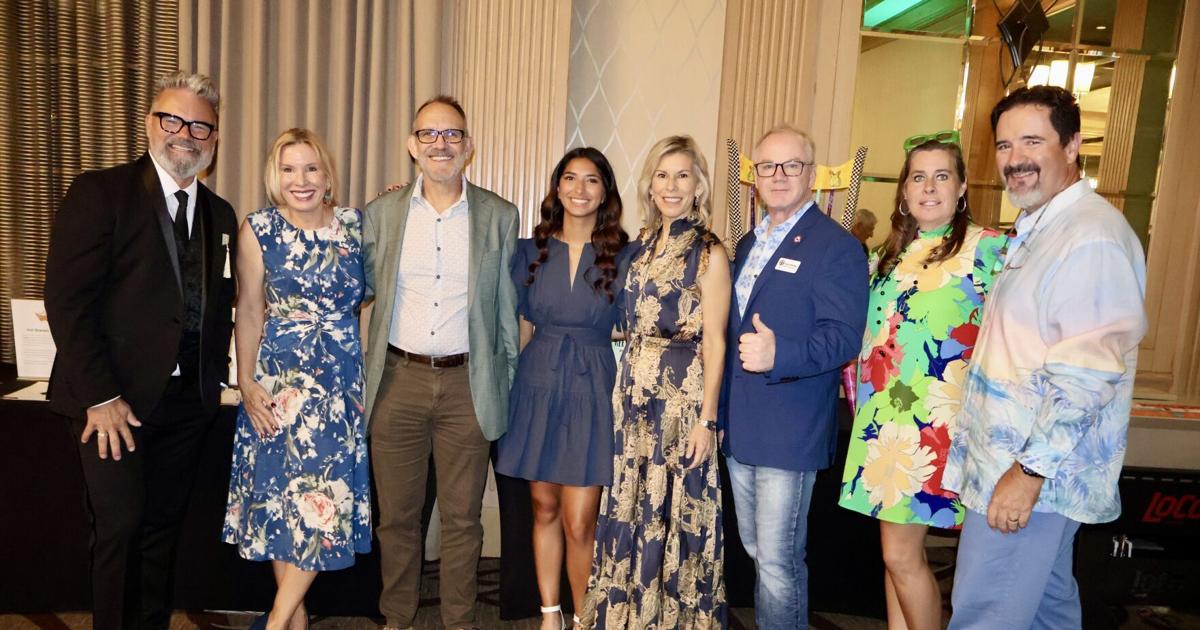 'SMART' affair honors docs, raises money for literacy