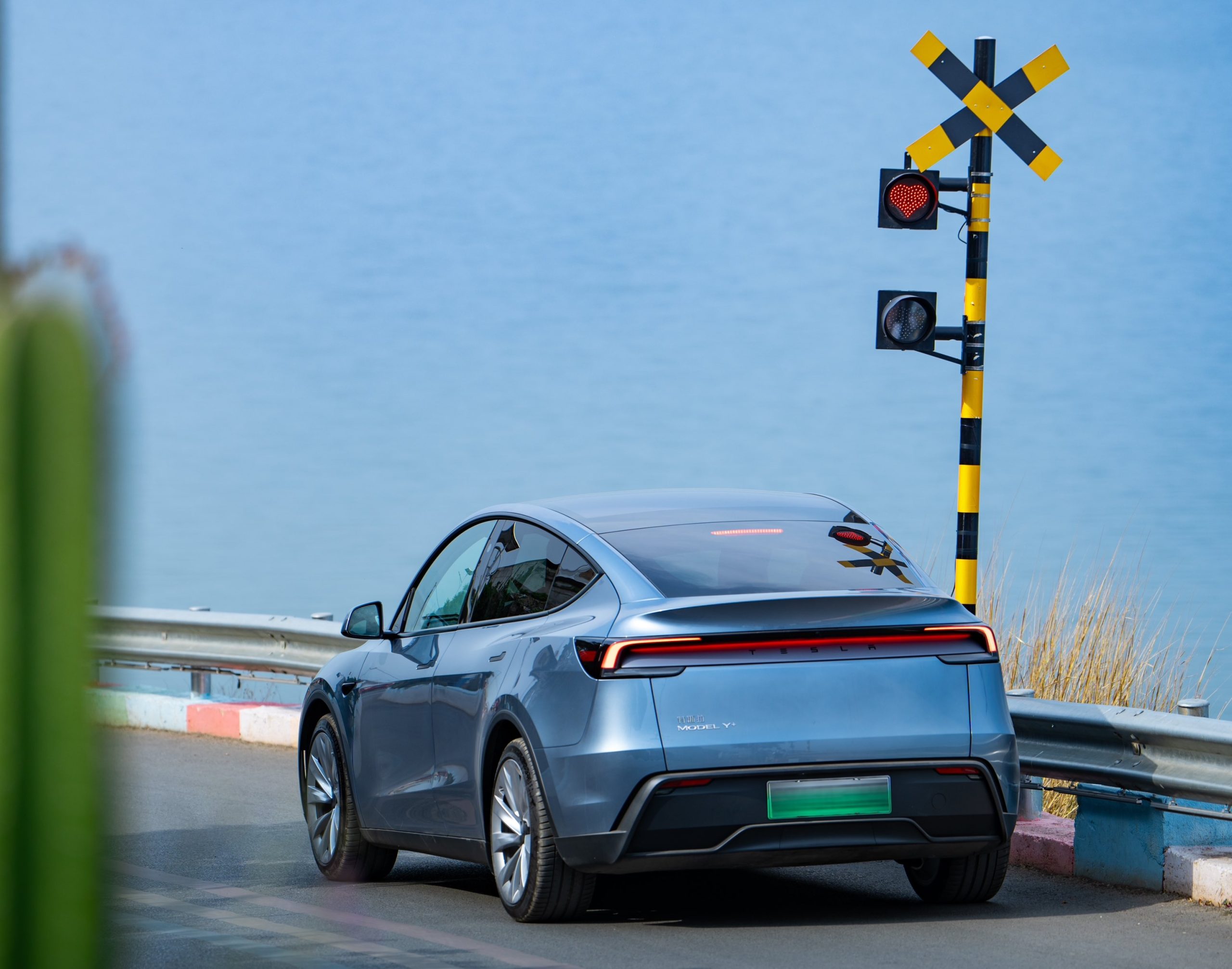 500-mile test proves why Tesla Model Y still humiliates rivals in Europe
